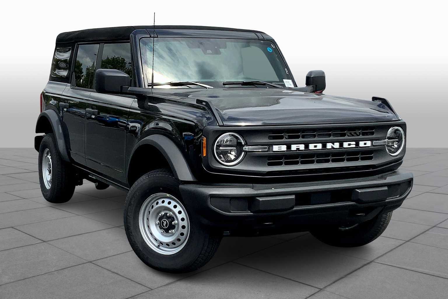 2025 Ford Bronco Base photo 2