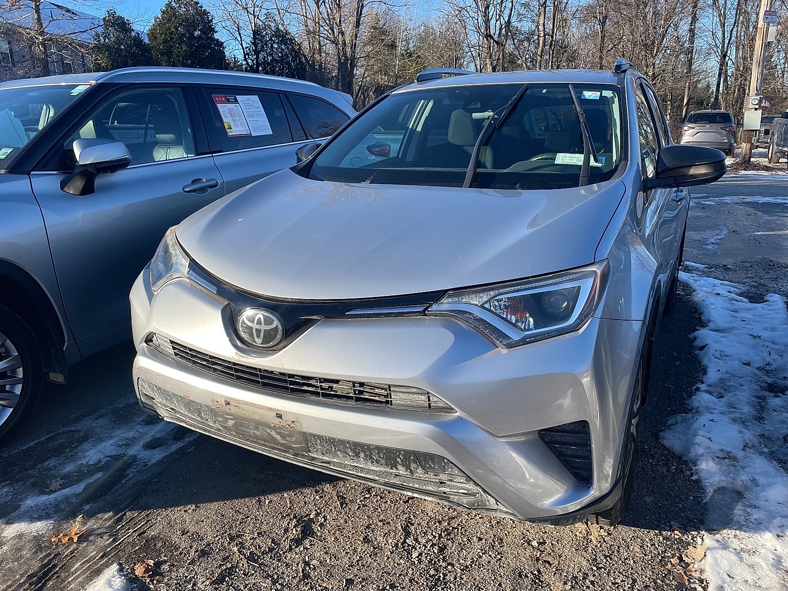 2017 Toyota RAV4 LE's photo