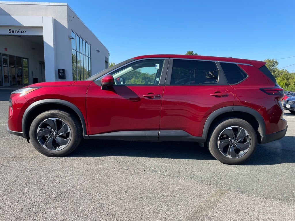 2024 Nissan Rogue SV photo 2