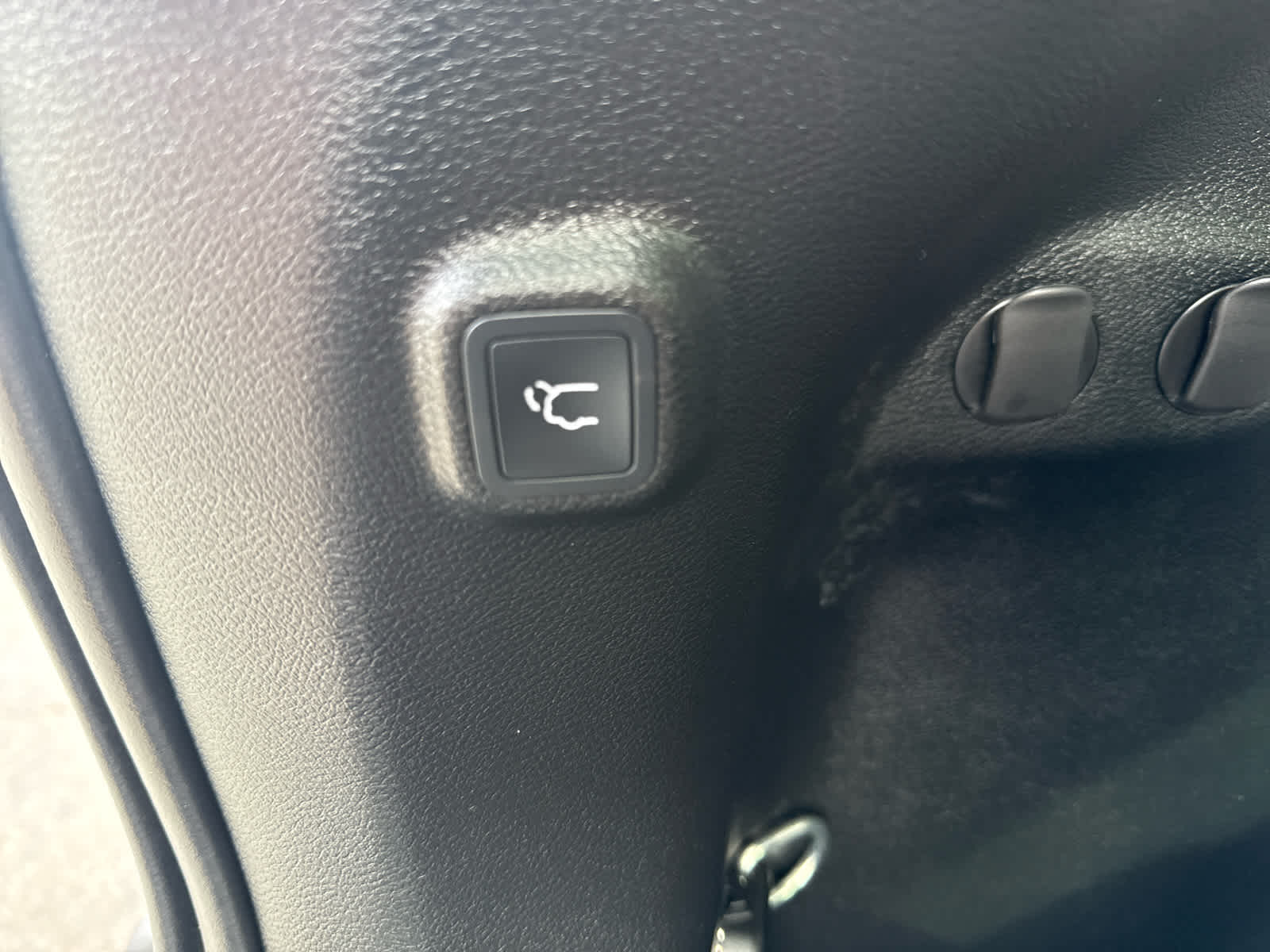 2023 Jeep Cherokee Altitude Lux photo 13