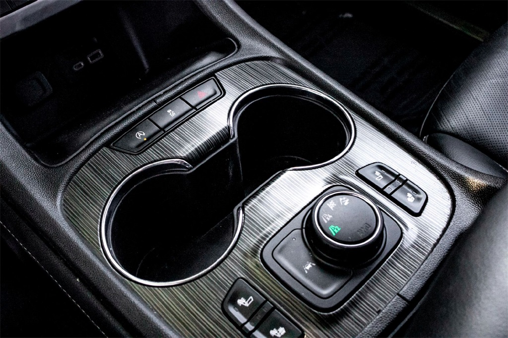 2023 Gmc Acadia SLT photo 24