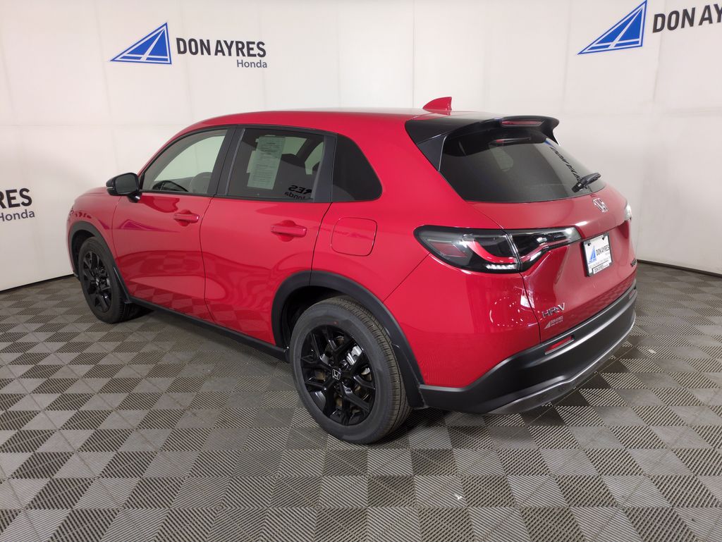 2025 Honda HR-V Sport photo 3