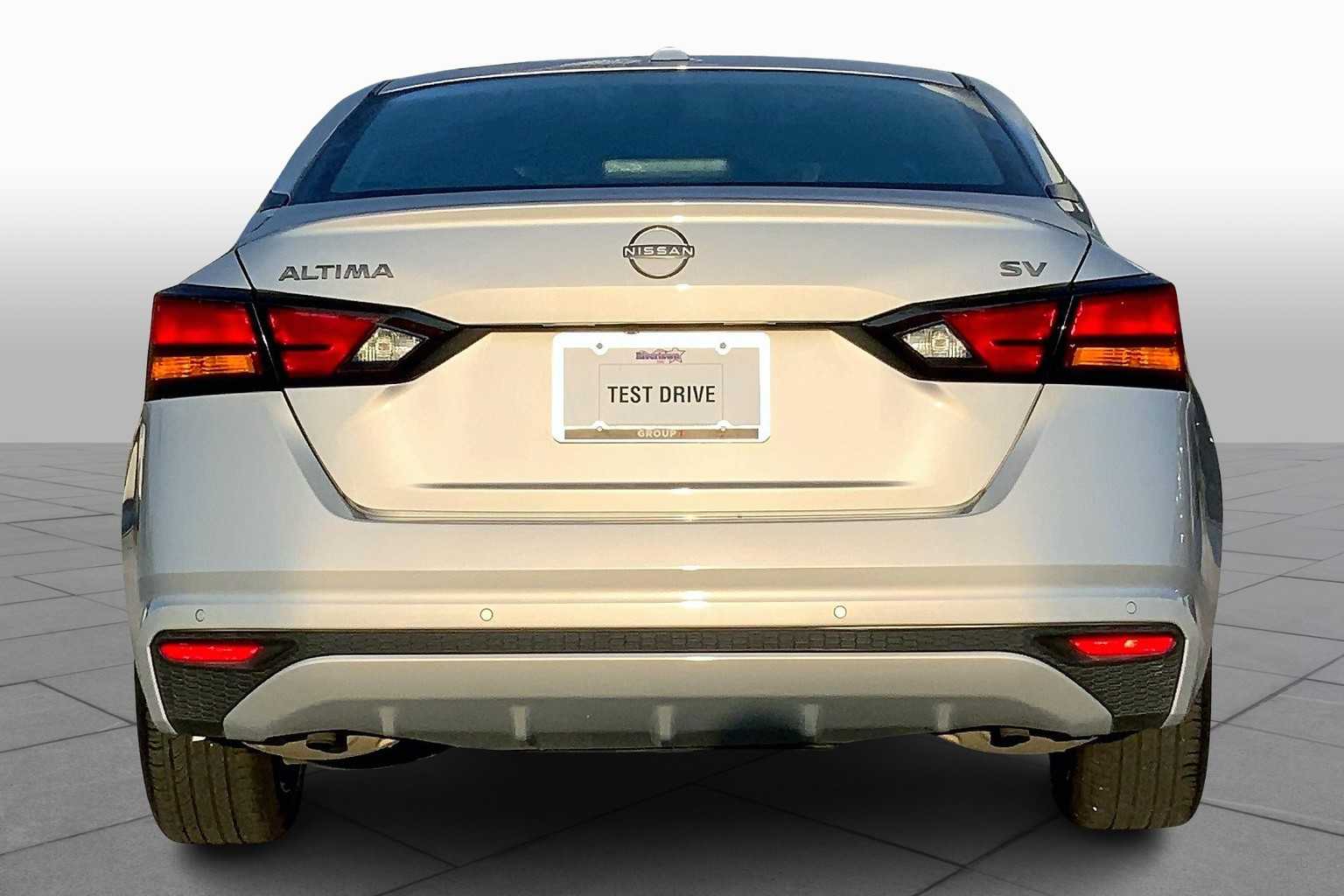 2023 Nissan Altima 2.5 SV photo 4
