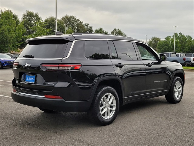 2023 Jeep Grand Cherokee Laredo photo 3