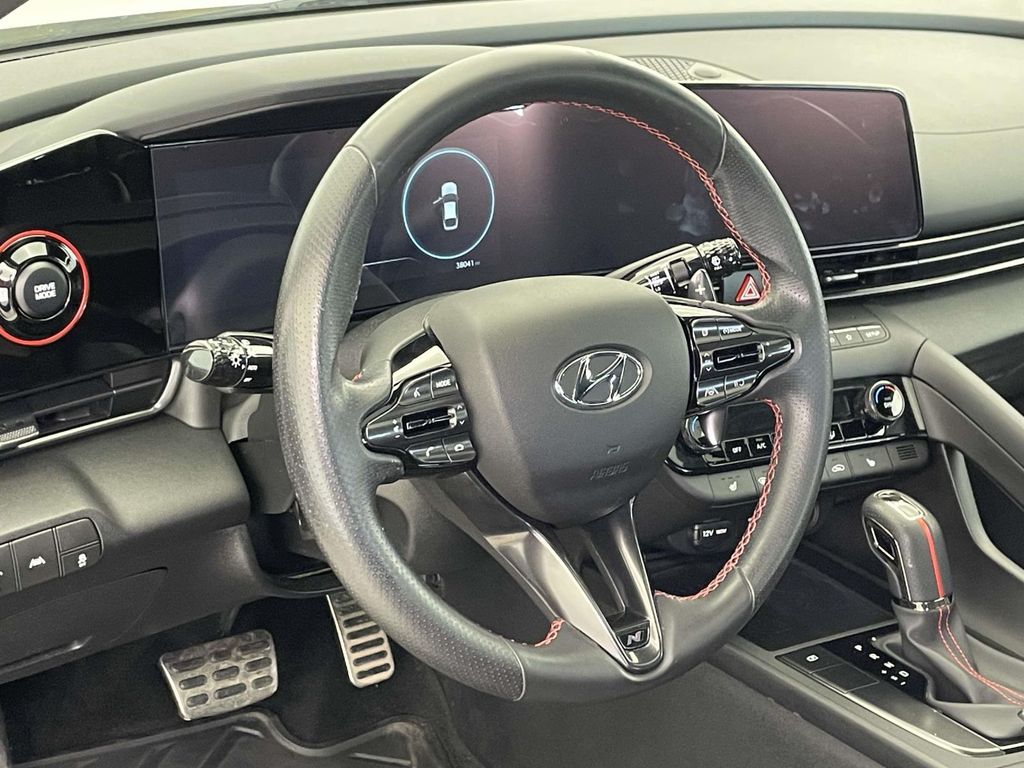 2023 Hyundai Elantra N Line photo 4
