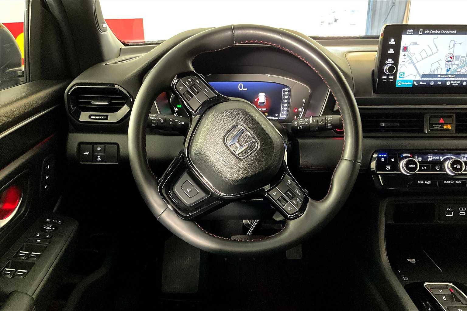 2025 Honda Pilot Black Edition photo 3