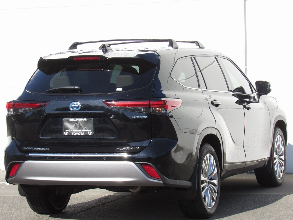 2024 Toyota Highlander Hybrid Platinum photo 6