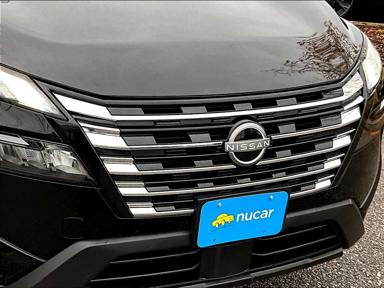 2025 Nissan Rogue SV photo 30
