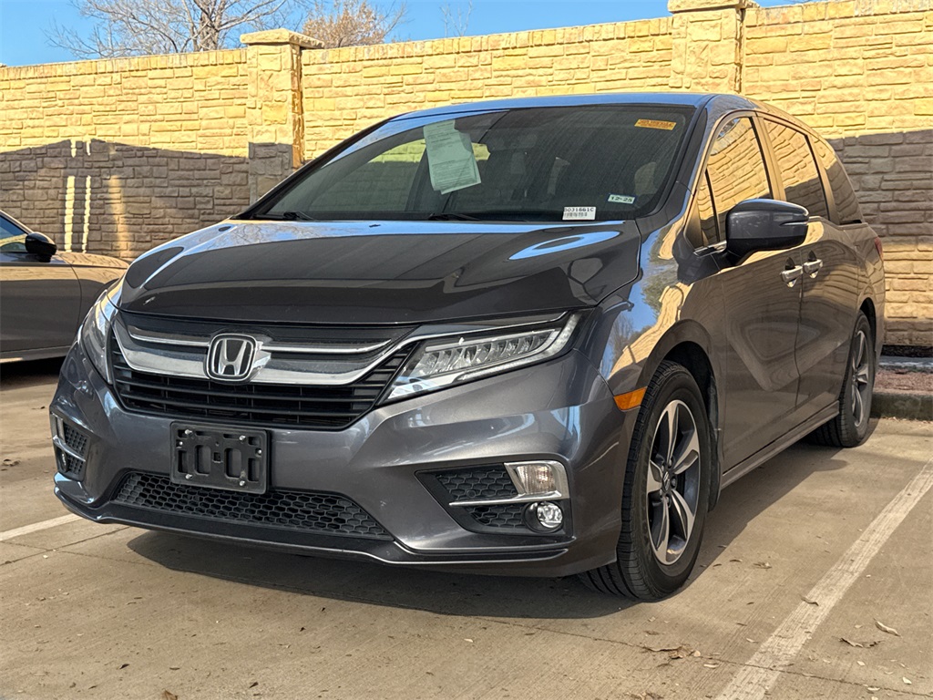 2018 Honda Odyssey Touring's photo