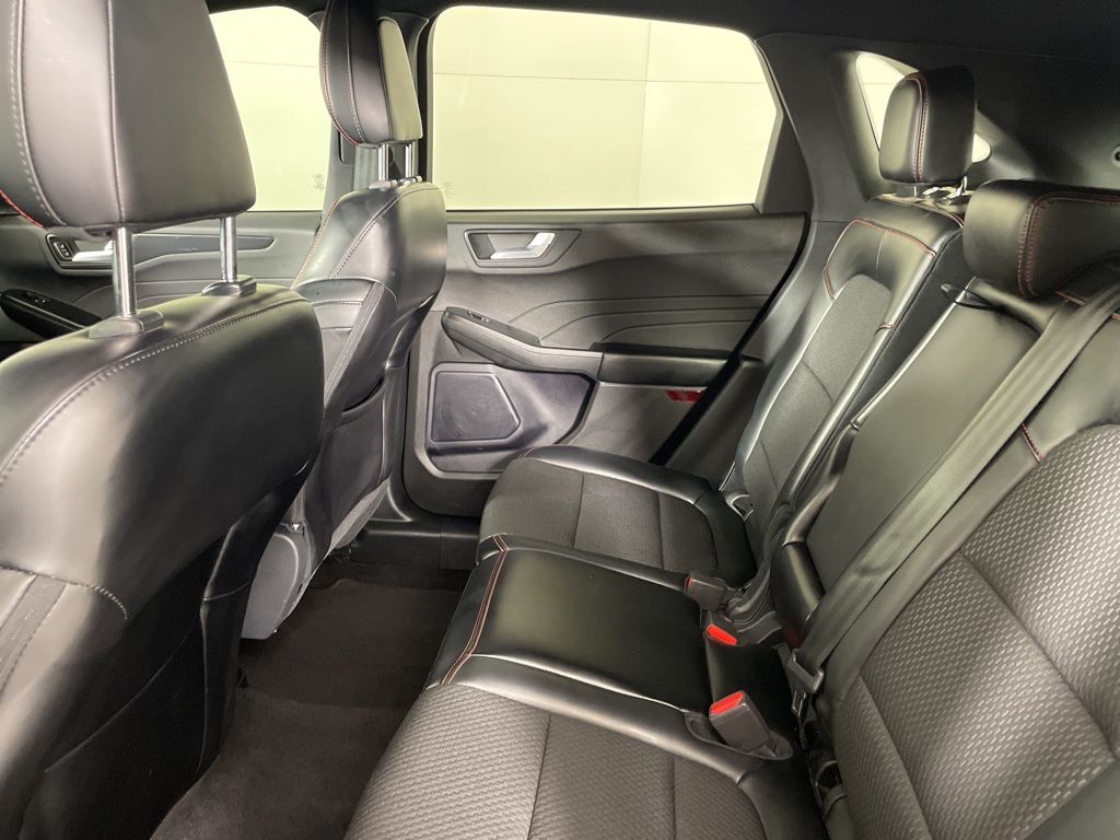2024 Ford Escape ST-Line photo 38