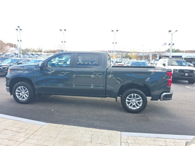 2026 Chevrolet Silverado 1500 LT photo 4