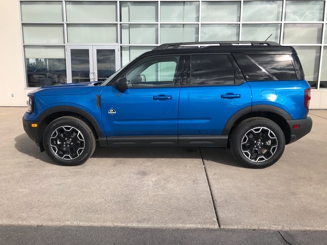 2025 Ford Bronco Sport Outer Banks photo 4