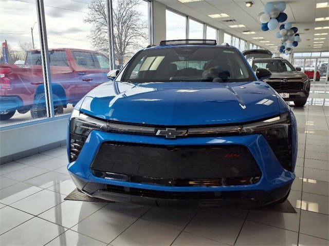 2025 Chevrolet Blazer EV RS photo 2