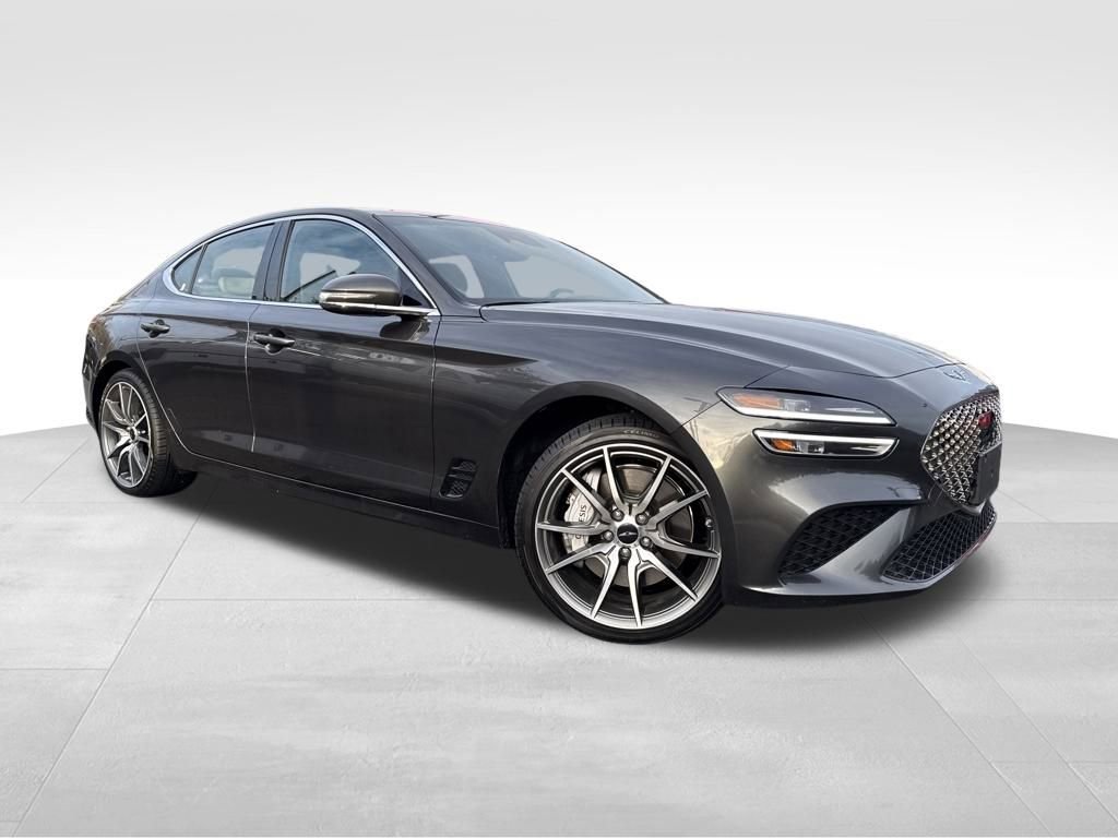 2024 GENESIS G70 Standard's photo