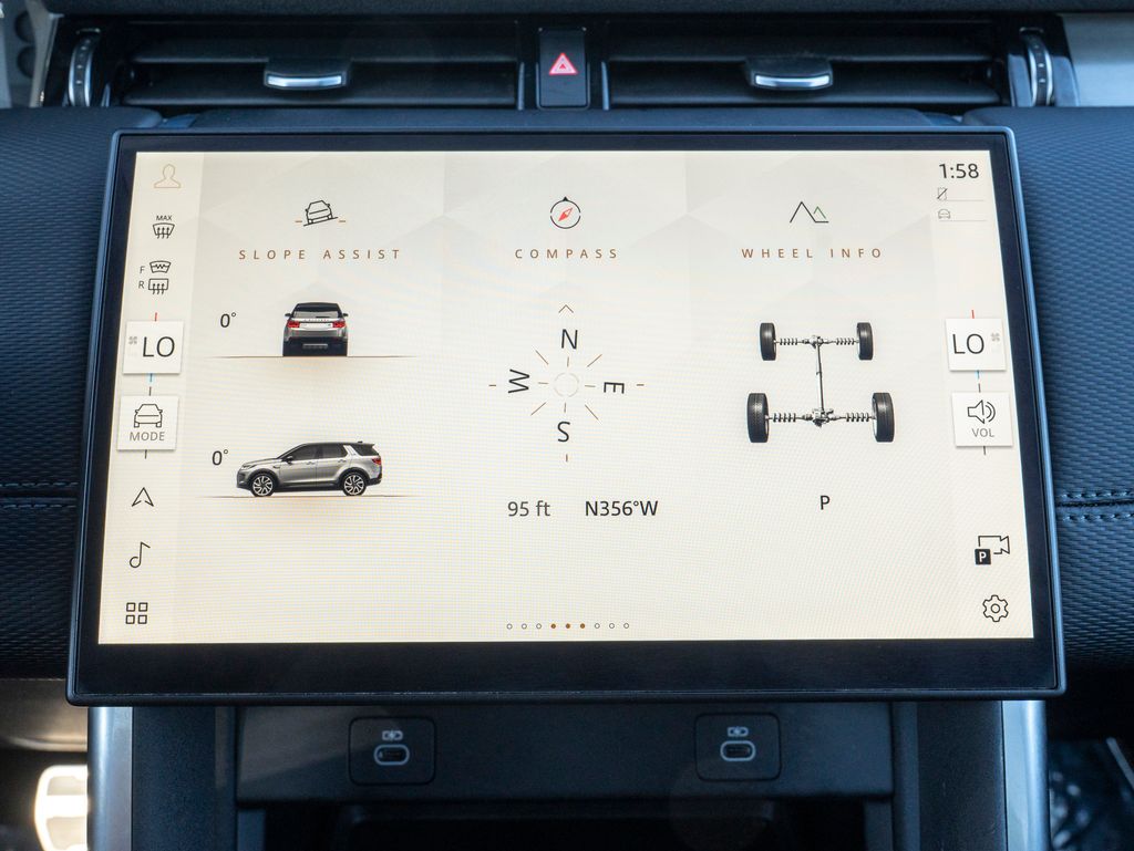 2025 Land Rover Discovery Sport SE photo 20