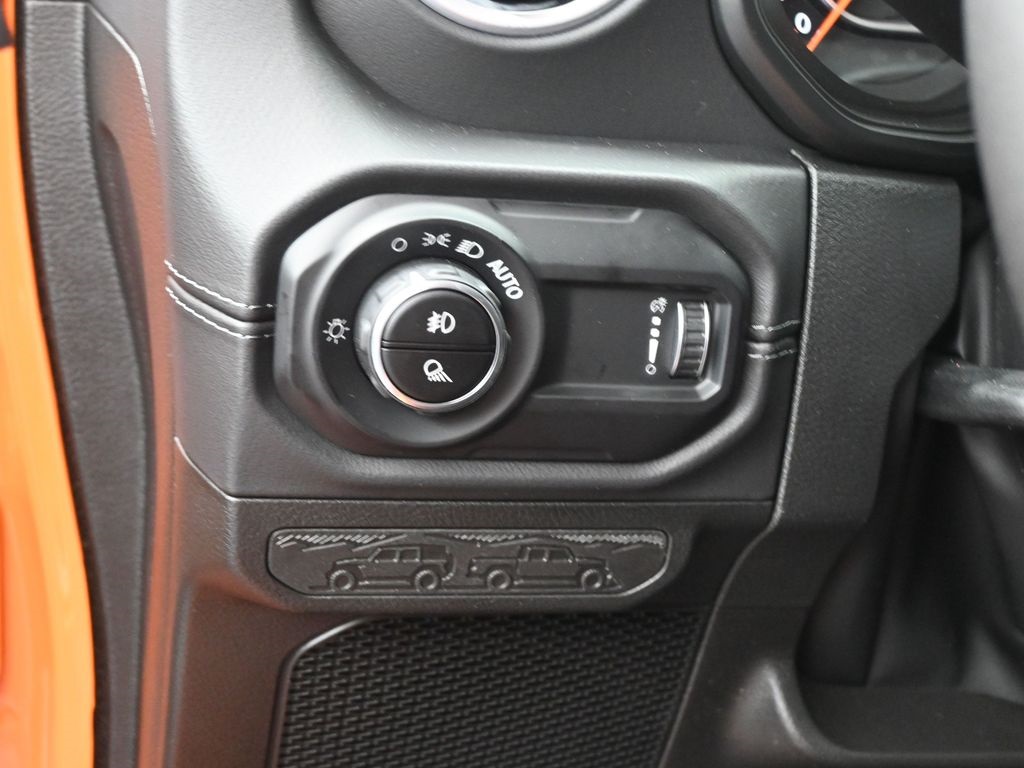 2025 Jeep Gladiator Sport photo 19