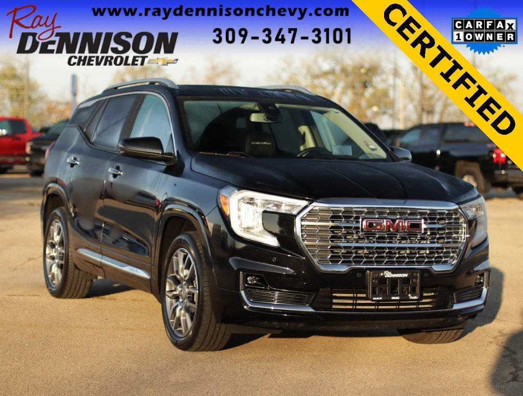 2023 GMC Terrain Denali's photo