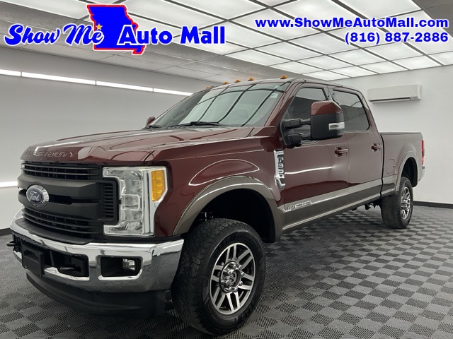 2017 Ford F-350 Super Duty Lariat's photo