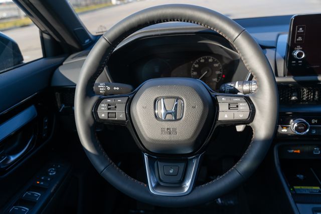 2026 Honda CR-V Hybrid Sport Touring photo 13