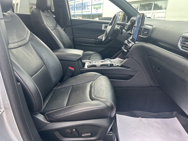 2021 Ford Explorer ST photo 15