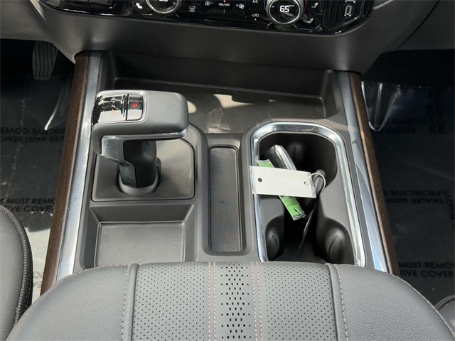 2023 Chevrolet Silverado 1500 High Country photo 22