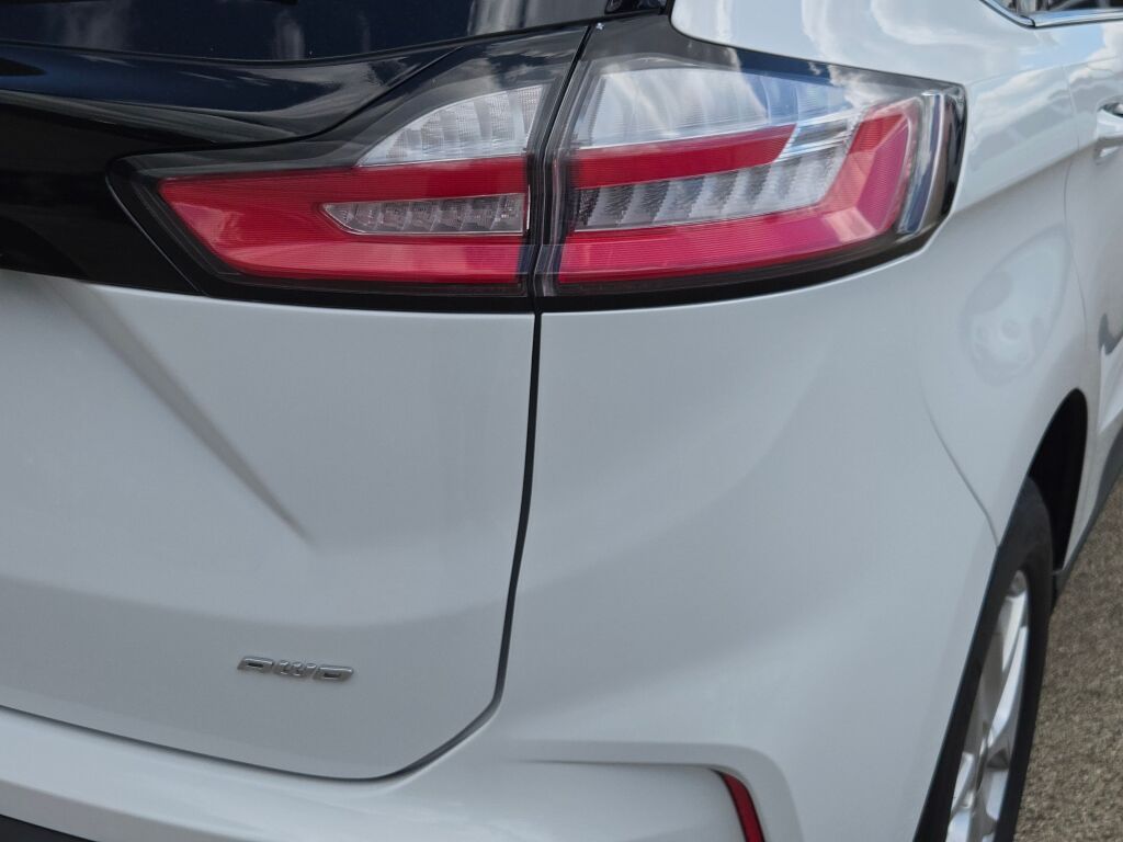 2024 Ford Edge SEL photo 11