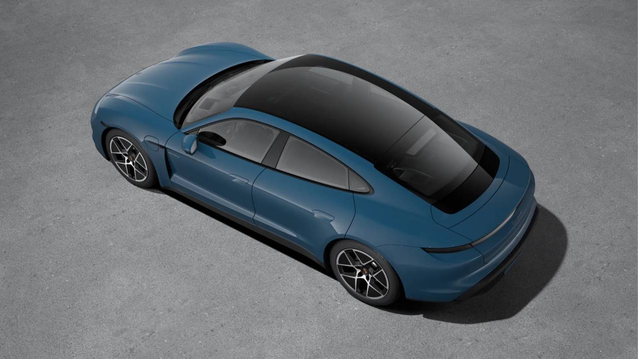 2025 Porsche Taycan 4 photo 4