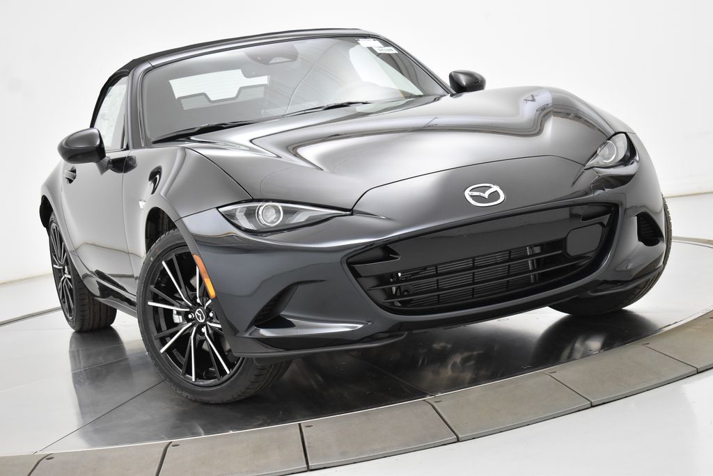 2025 Mazda MX-5 Miata Miata Grand Touring photo 2