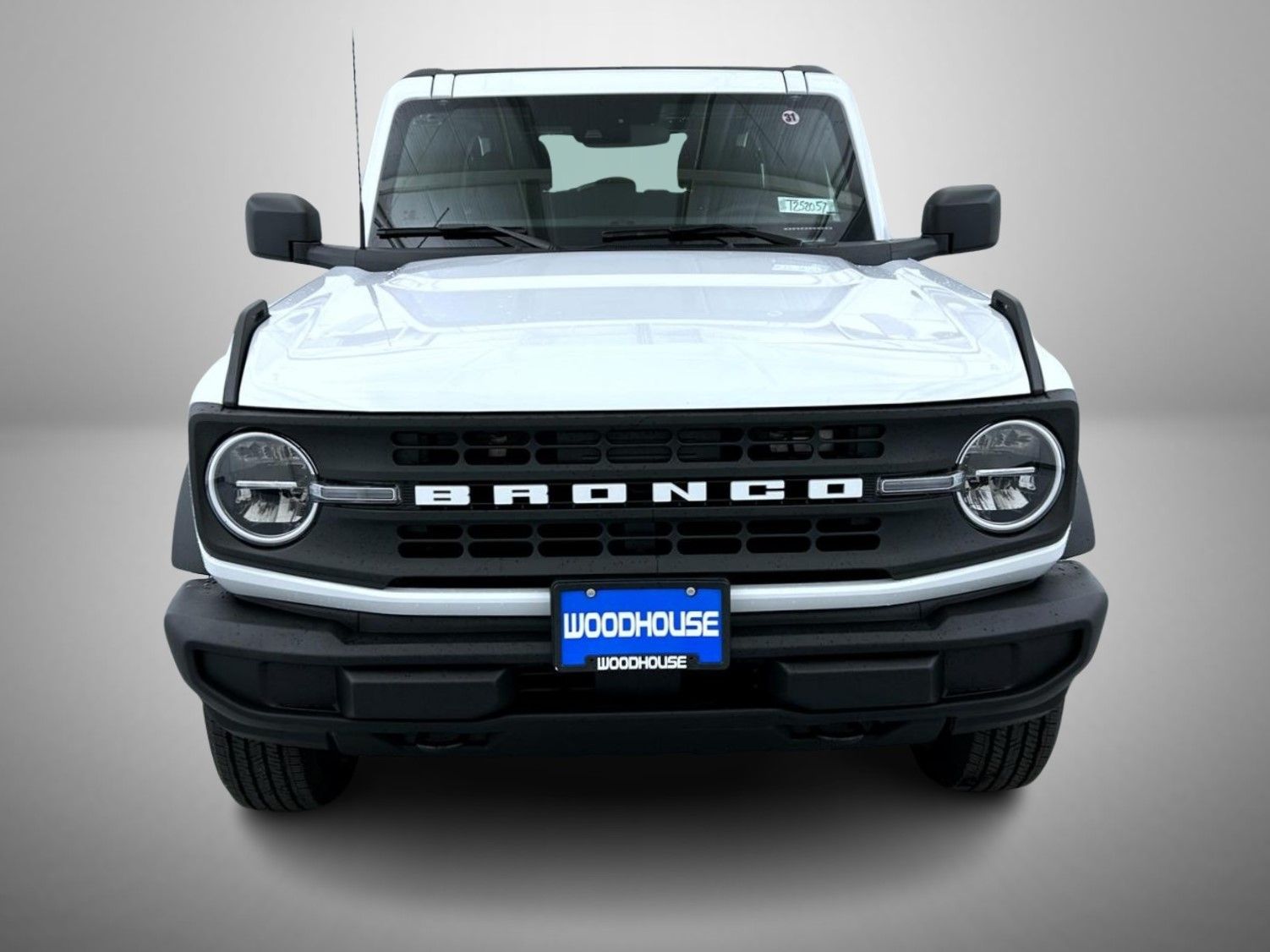 2025 Ford Bronco Base photo 2