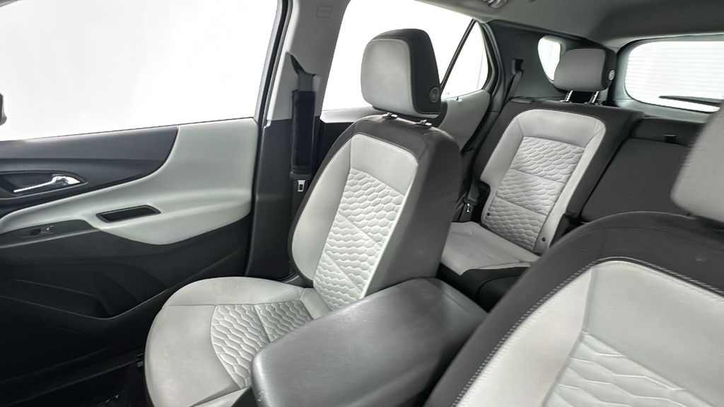 2018 Chevrolet Equinox LS photo 13