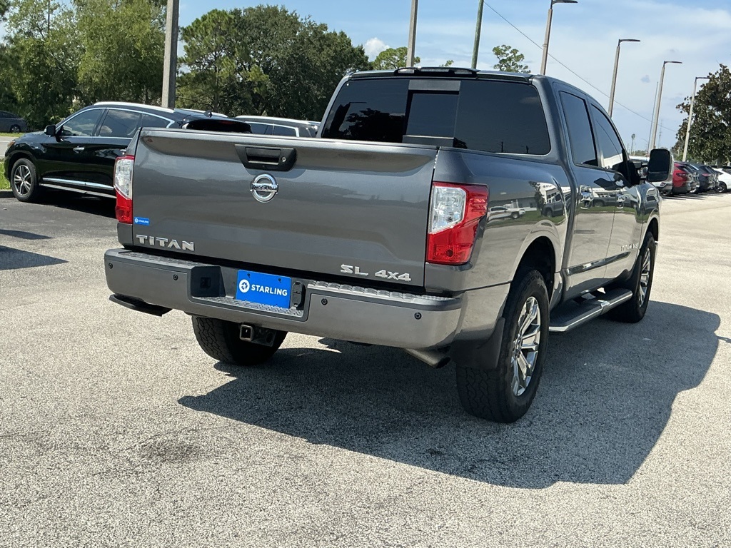 2019 Nissan Titan SL photo 3