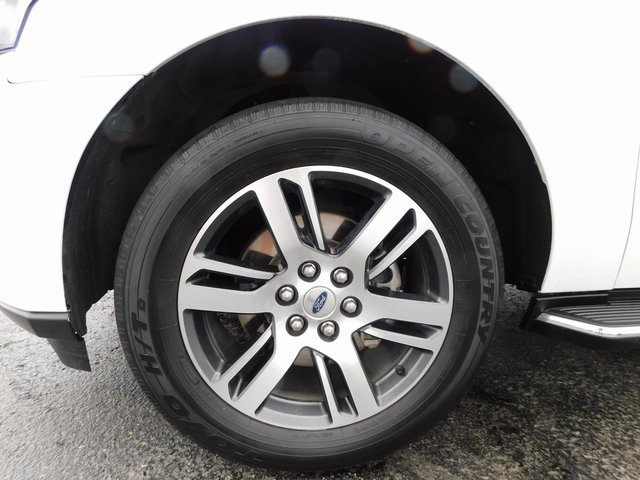 2022 Ford Expedition Limited photo 9