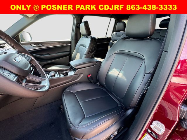 2025 Jeep Grand Cherokee Limited photo 18