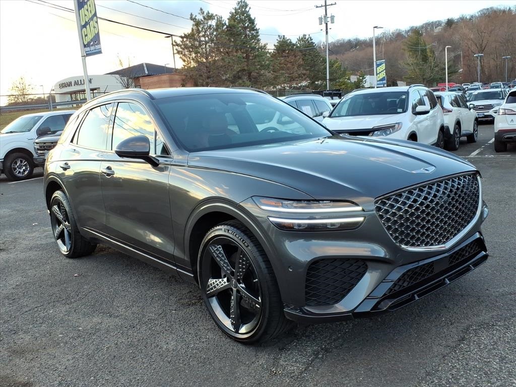 2022 GENESIS GV70 Standard's photo