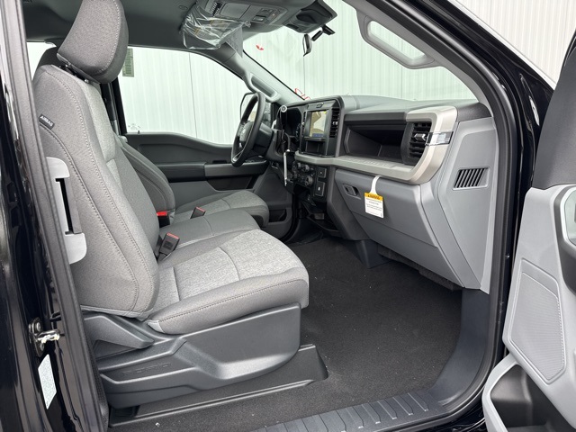 2026 Ford F-350 XL photo 2