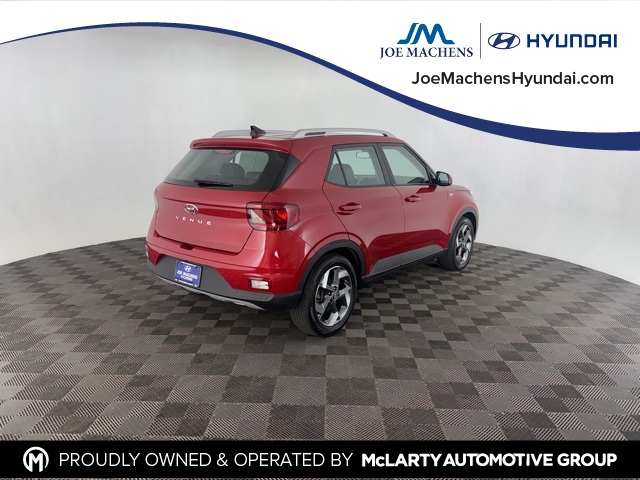 2022 Hyundai Venue SEL Limited photo 3