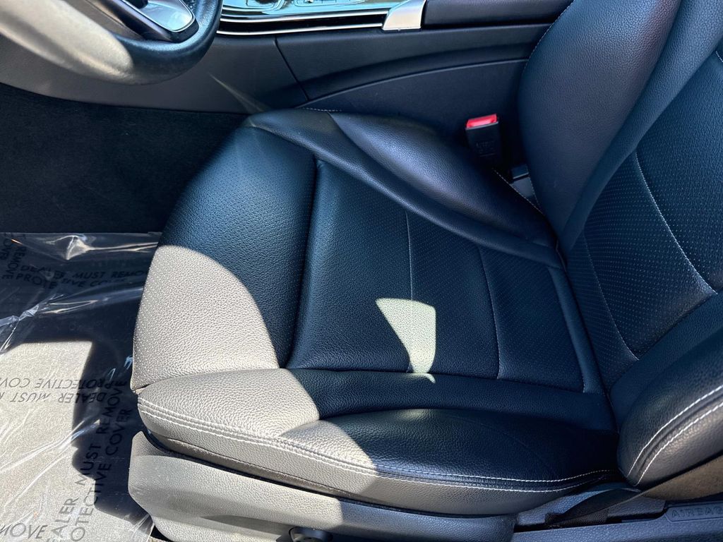 2018 Mercedes Benz C 300 photo 24