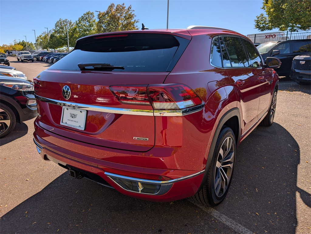 2022 Volkswagen Atlas Cross Sport V6 SEL Premium R-Line photo 4
