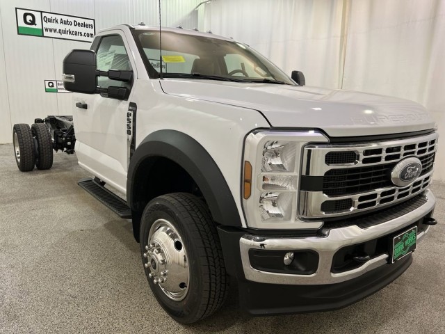 2025 Ford Super Duty F-550 DRW XL