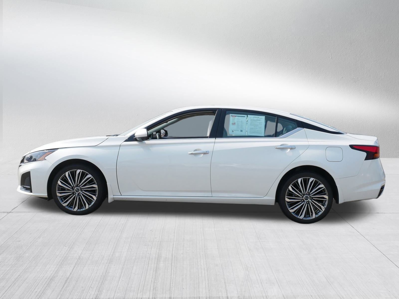 2023 Nissan Altima 2.5 SL photo 4