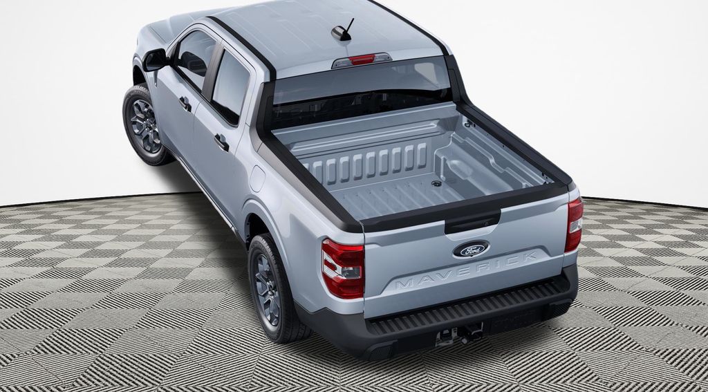 2025 Ford Maverick XLT photo 2