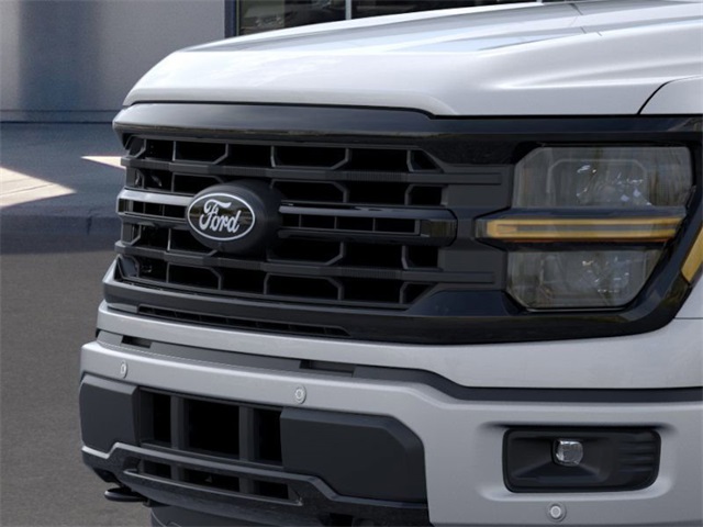 2025 Ford F-150 XLT photo 17