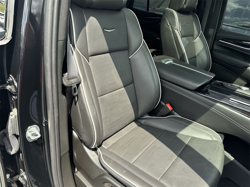 2023 Cadillac Escalade Sport photo 29
