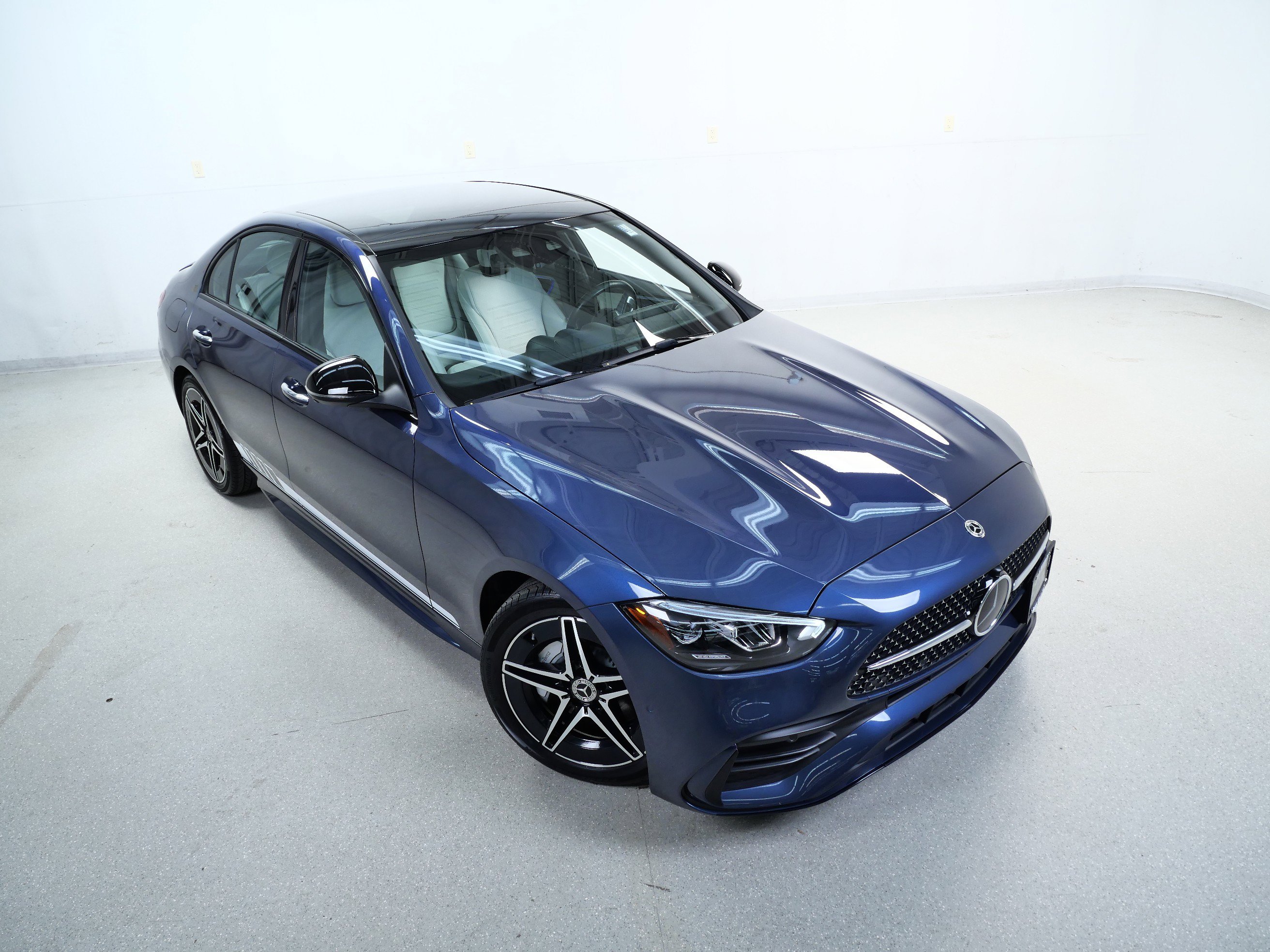 2024 Mercedes Benz C 300 4MATIC photo 3