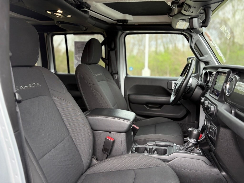 2022 Jeep Wrangler Unlimited Sahara photo 27