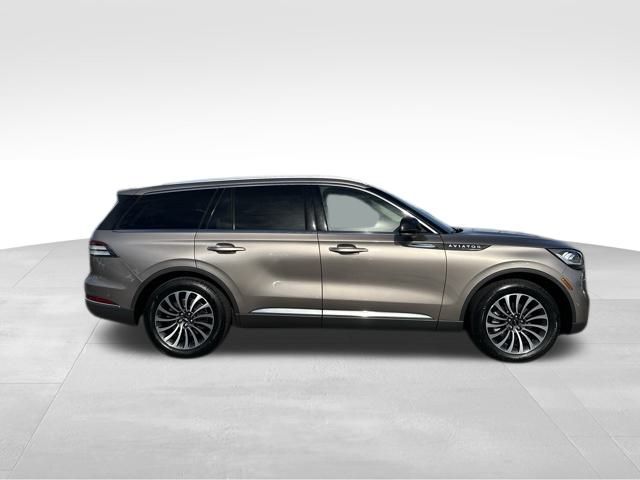 2020 Lincoln Aviator Reserve photo 6