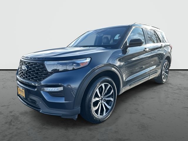 2022 Ford Explorer ST-LINE's photo