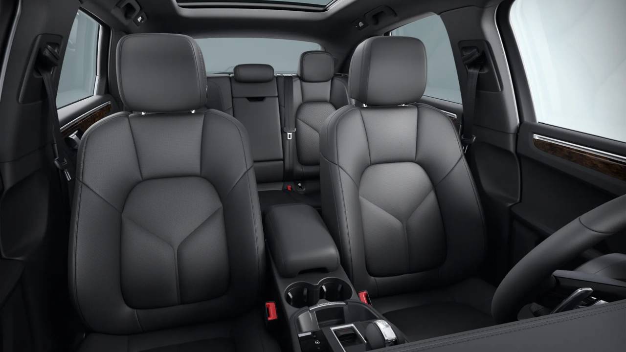 2026 Porsche Macan S photo 10
