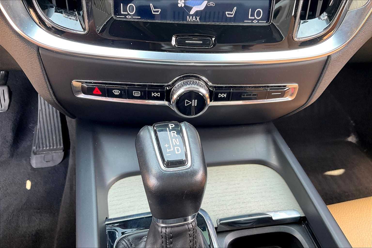 2019 Volvo S60 Inscription photo 31