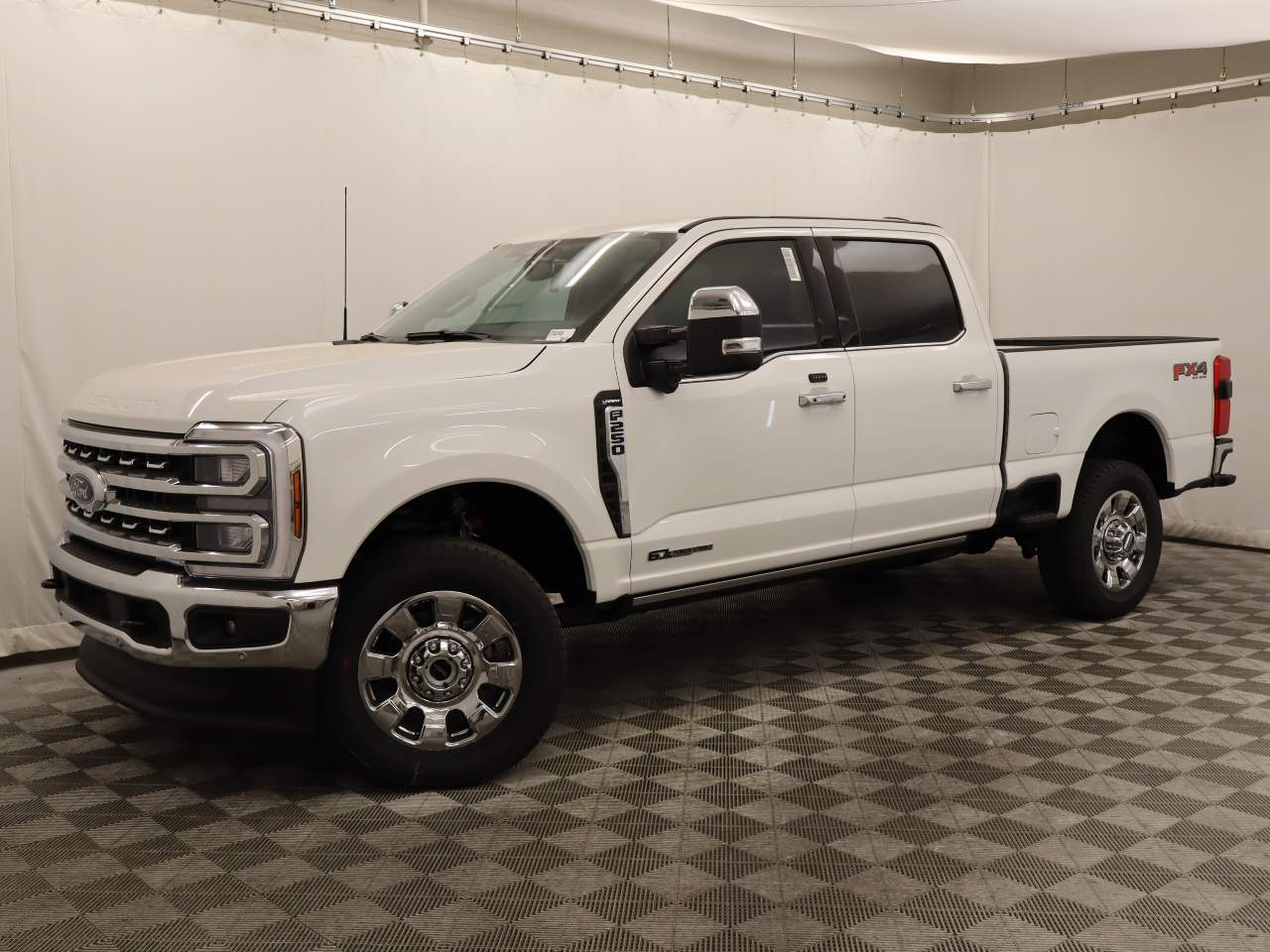 2025 Ford F-250 Super Duty Lariat's photo